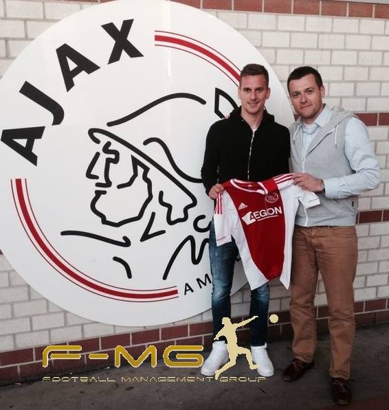 Milik loan to Ajax Amsterdam